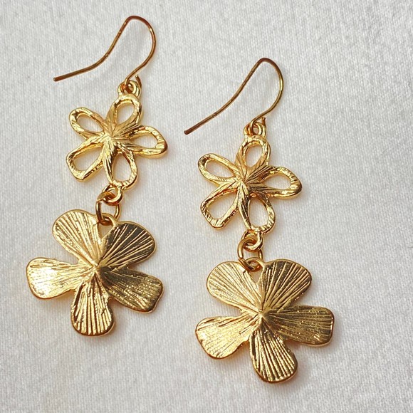 Dangle Drop Pierced Hook Earrings Gold Tone And Rhinestone Flower Tower - Picture 7 of 8